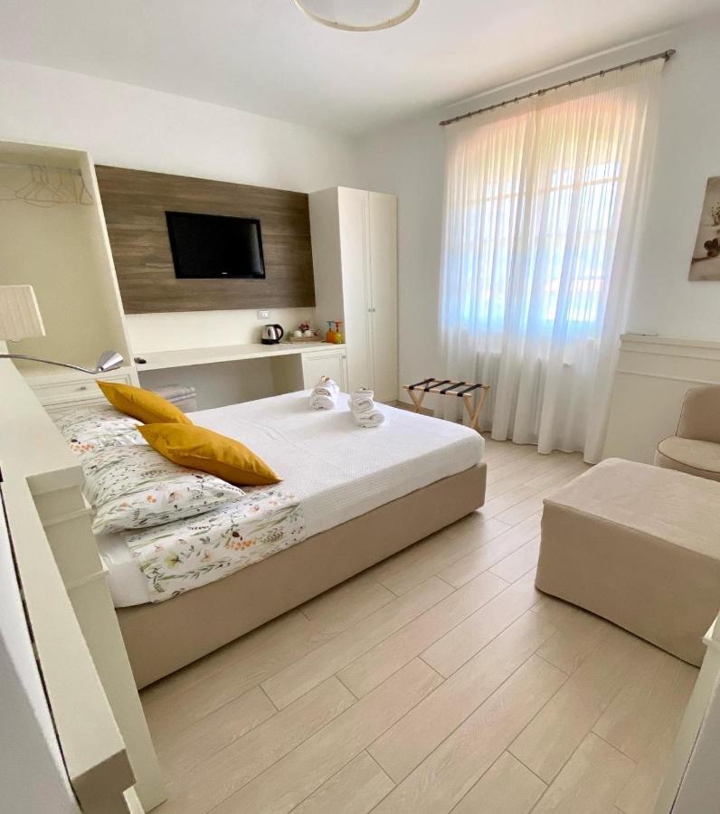 Bellaisa Bed & Breakfast Camaiore Kültér fotó